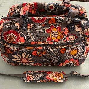 VB Tropical Evening Small Carry-on